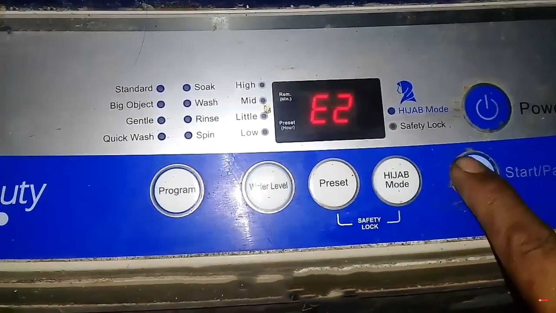 Các Bước Khắc Phục Mã Lỗi E2 Máy Lạnh Aqua Tự Thực Hiện Tại Nhà